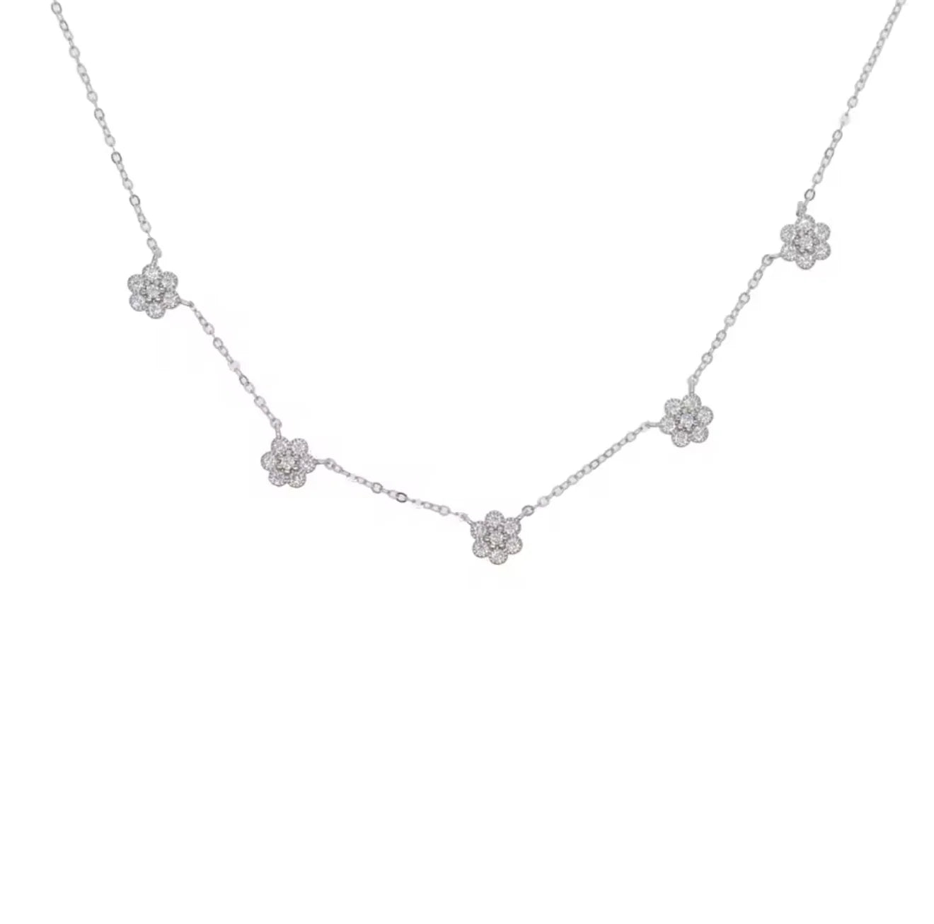 Diamond flowers necklace