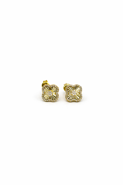 Medium Clover Diamond Earrings
