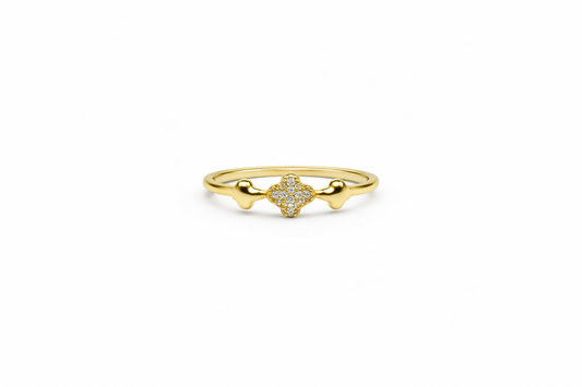 Triple Clover Ring