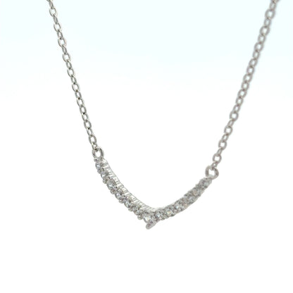 Sparkling V Necklace